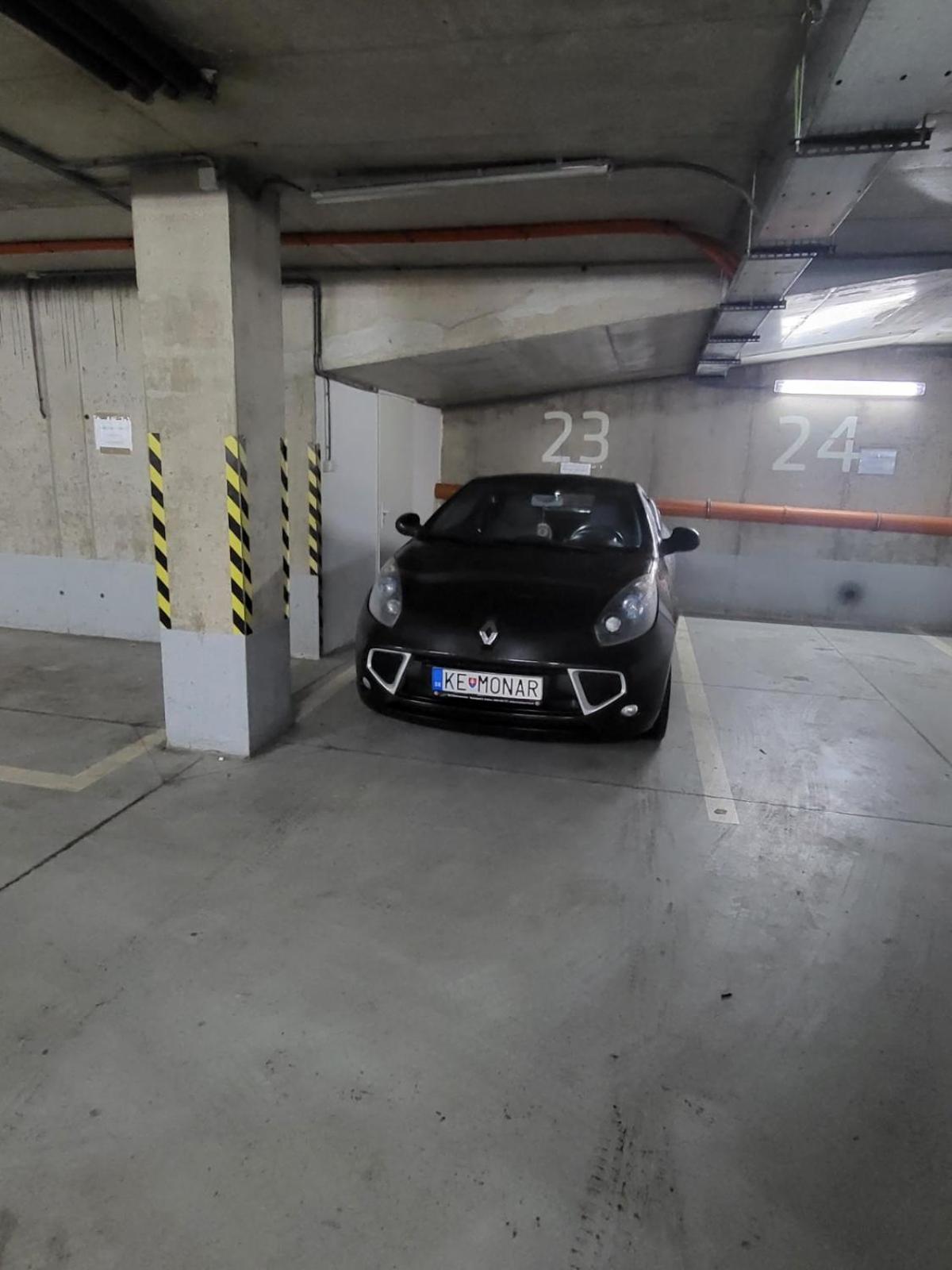Monar Exclusive Center Free Parking In Garage Lejlighed Košice Eksteriør billede