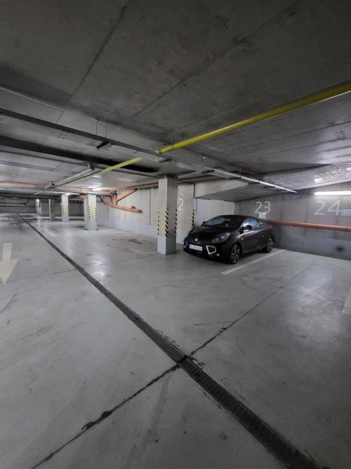 Monar Exclusive Center Free Parking In Garage Lejlighed Košice Eksteriør billede
