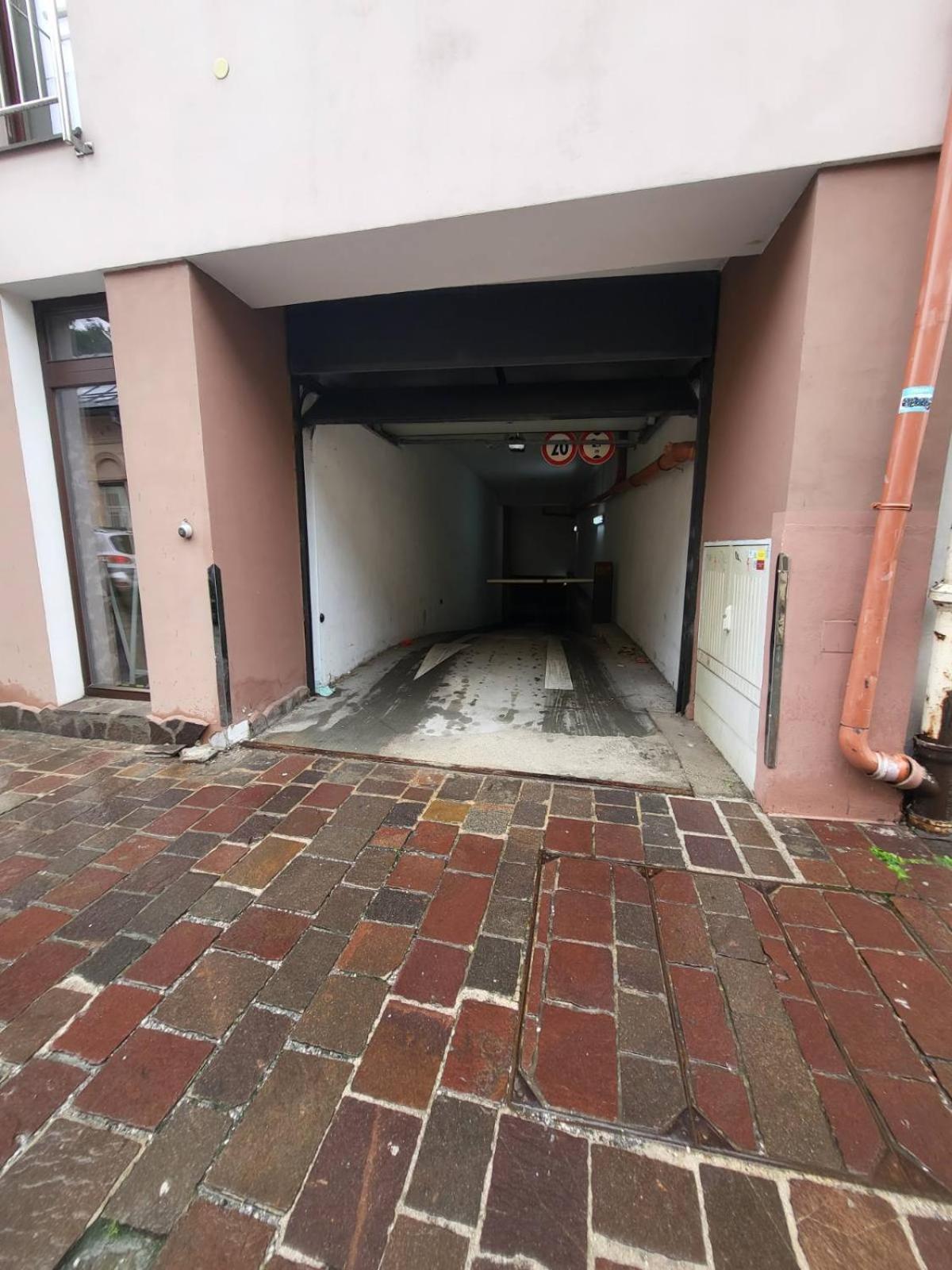 Monar Exclusive Center Free Parking In Garage Lejlighed Košice Eksteriør billede